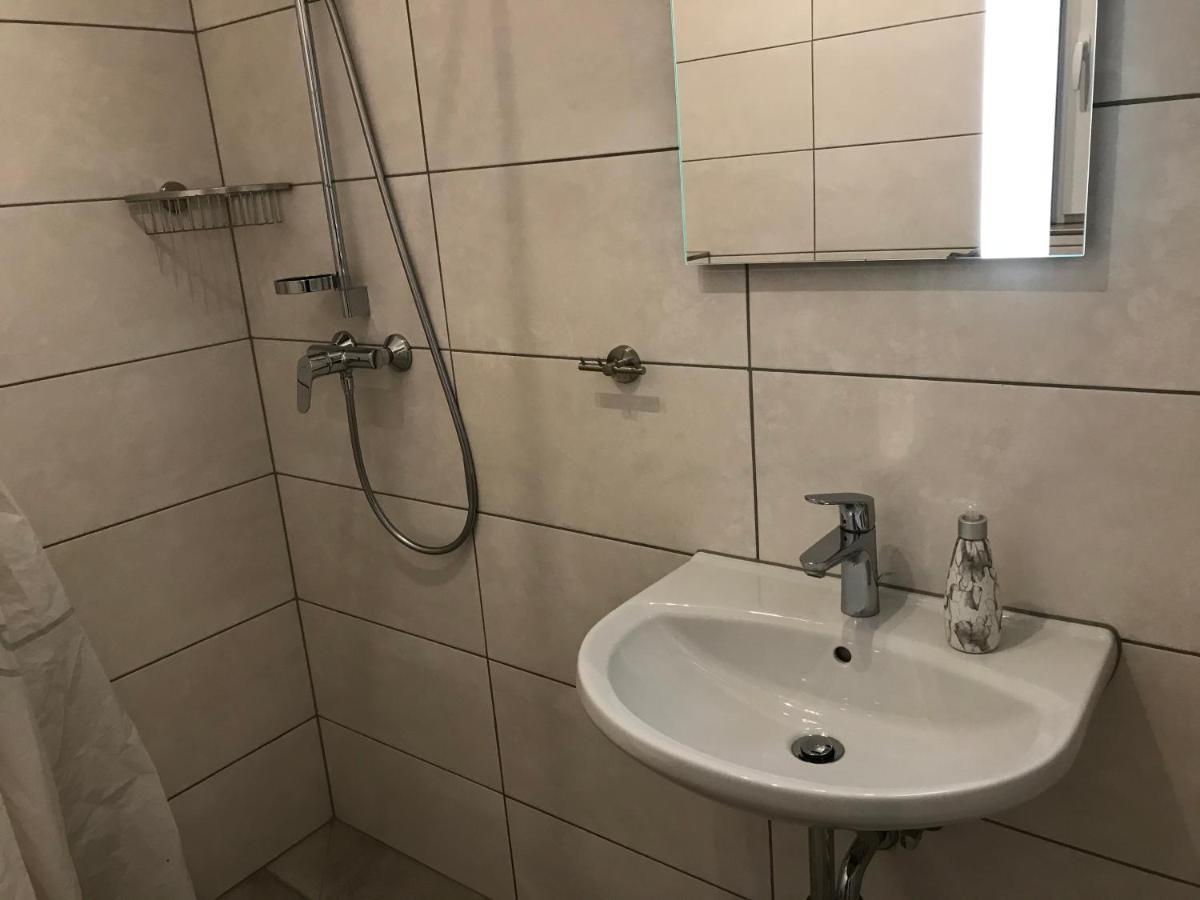 Monteurwohnung 2 Ingelheim am Rhein Luaran gambar